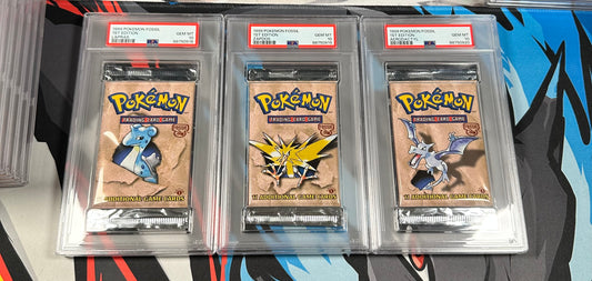 PSA 10 - 1999 1st Edition Fossil - Sequential Art Set - Aerodactyl, Zapdos, Lapras - Booster Packs